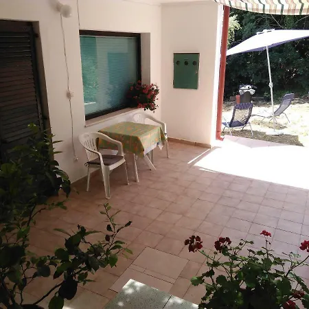 Ina Apartment Funtana Exterior photo